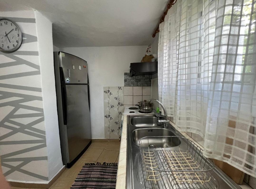 דירות לאונידיון George House מראה חיצוני תמונה