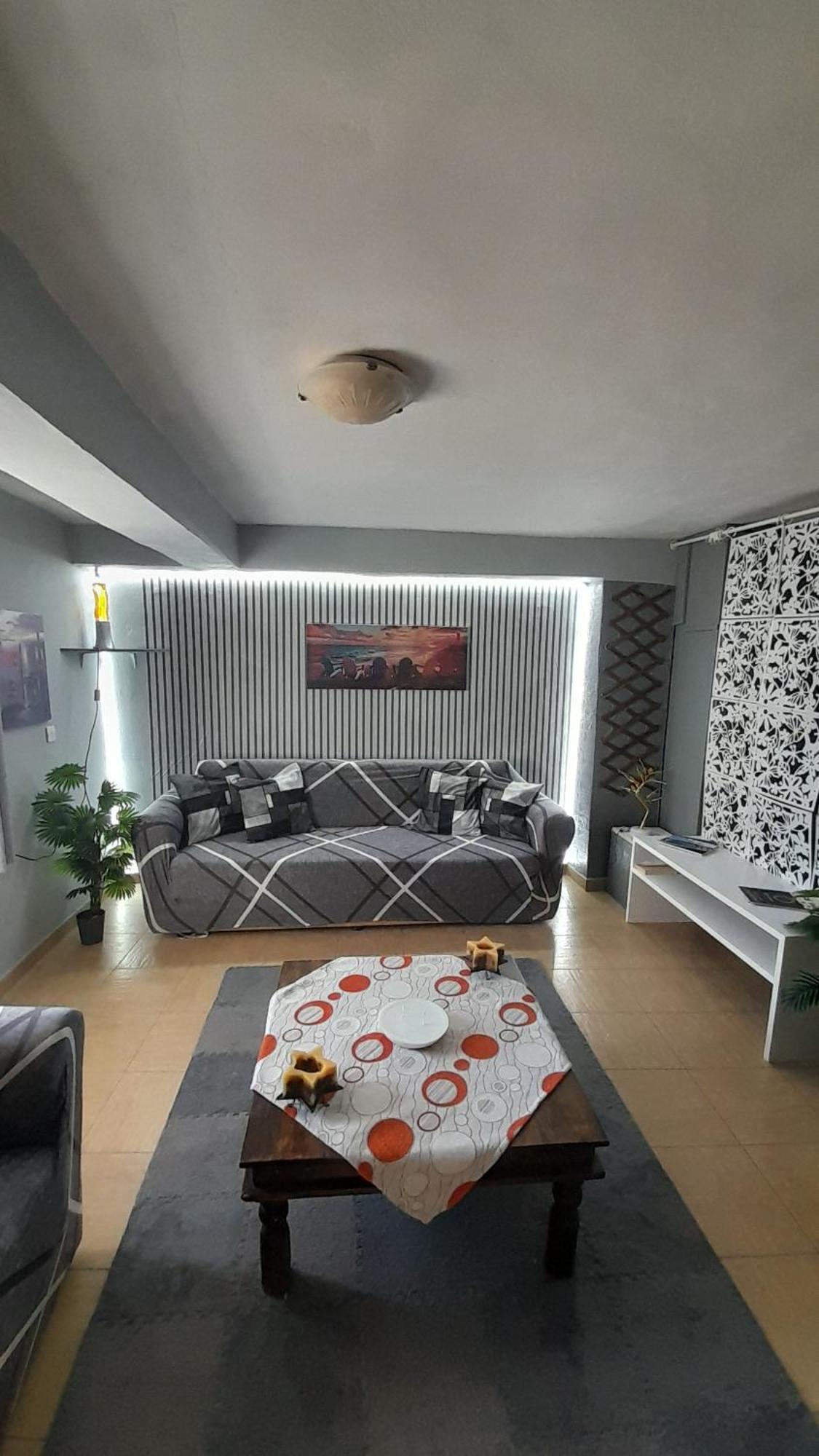 דירות לאונידיון George House מראה חיצוני תמונה
